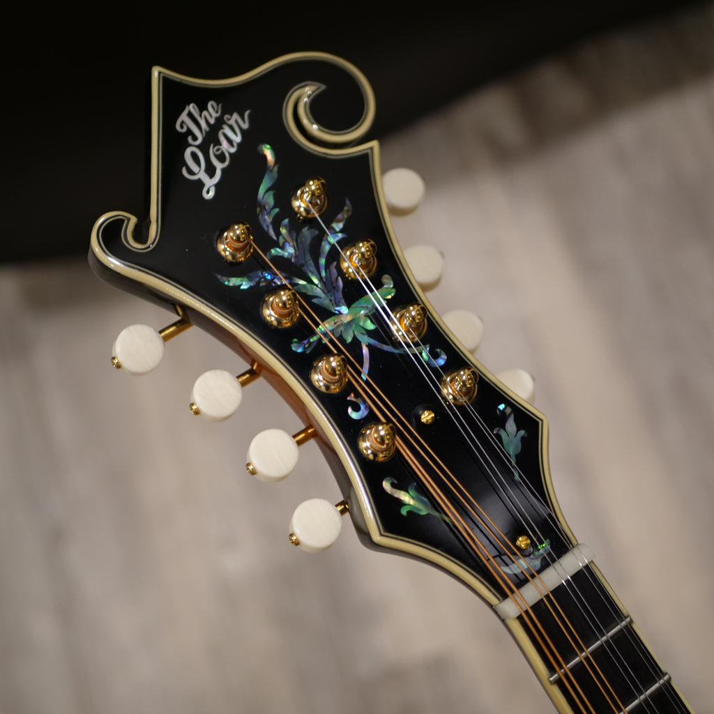 The Loar Mandolin LM-700