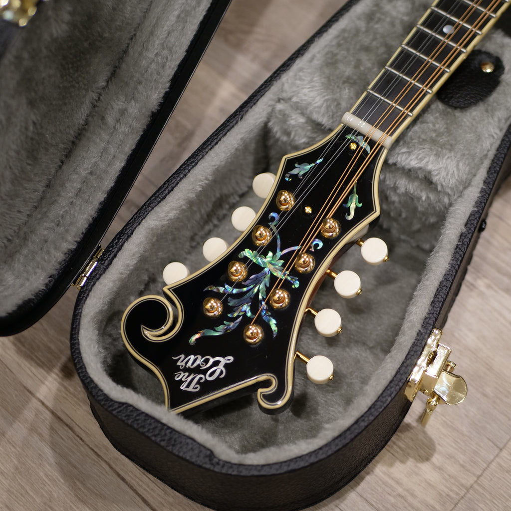 The Loar Mandolin LM-700