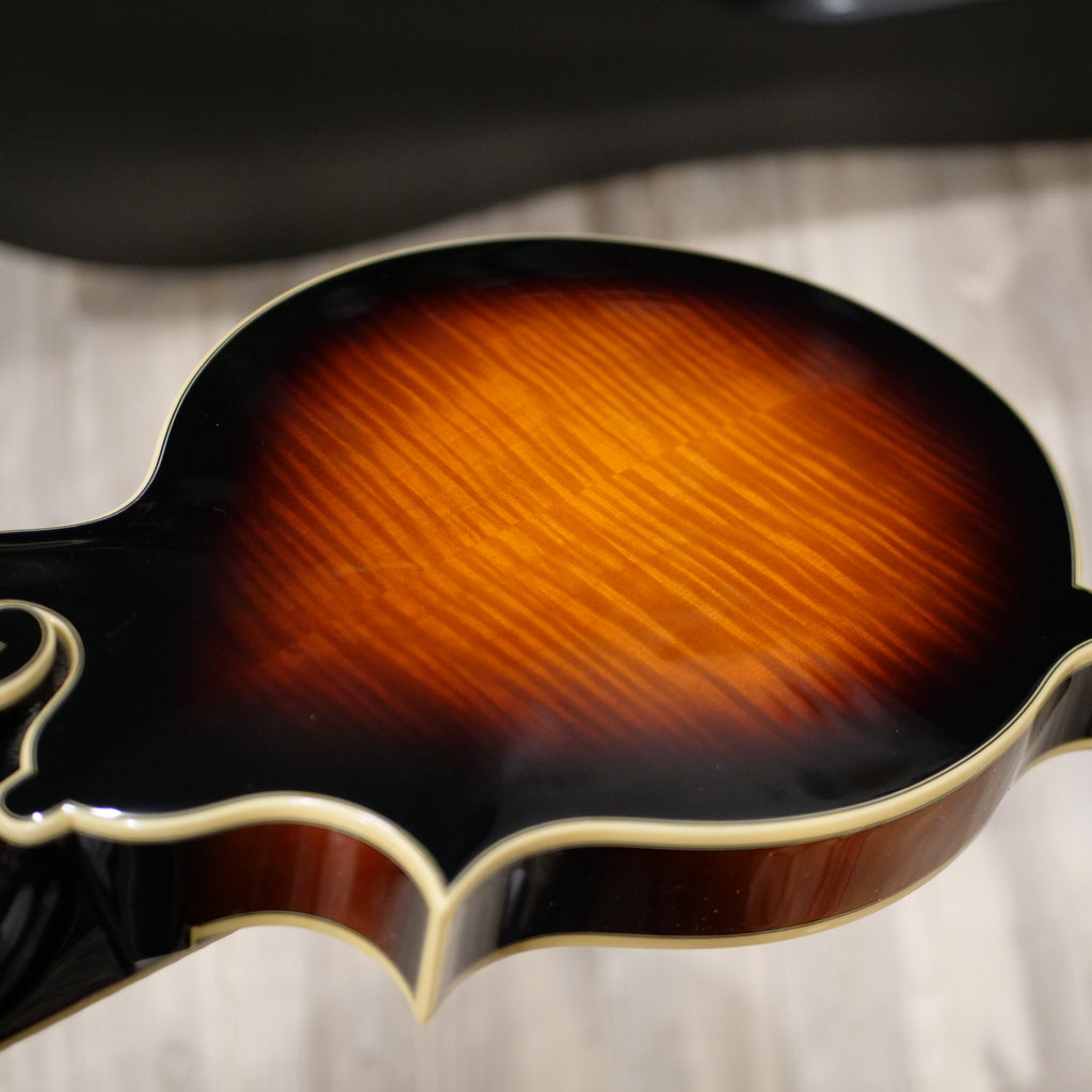 The Loar Mandolin LM-700