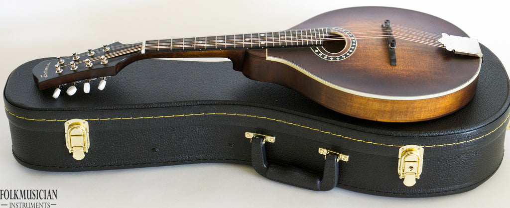 Eastman MD304 Oval Hole Mandolin
