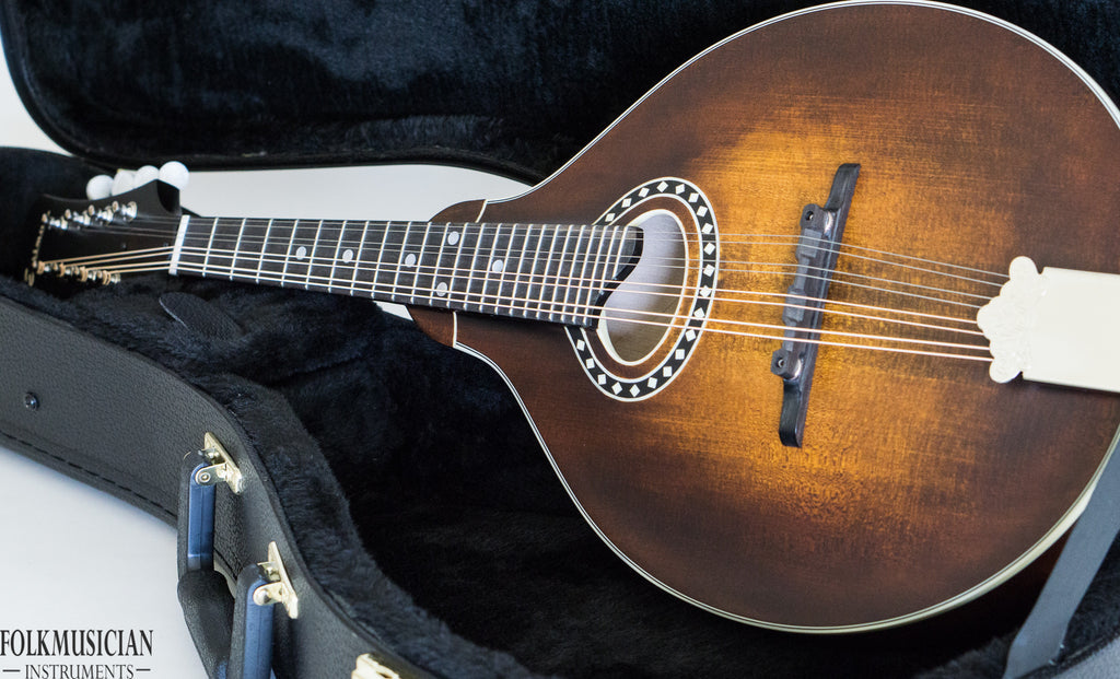 Eastman MD304 Oval Hole Mandolin