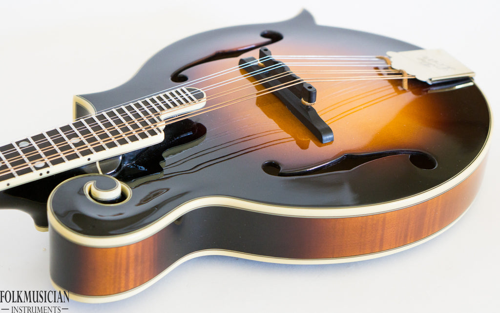 The Loar LM-700 Mandolin Performer