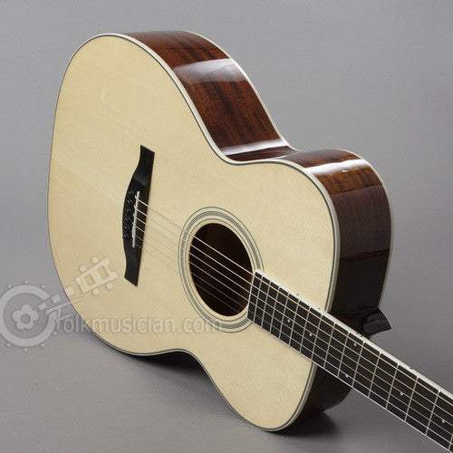 Eastman Acoustic Guitar OM Acoustic