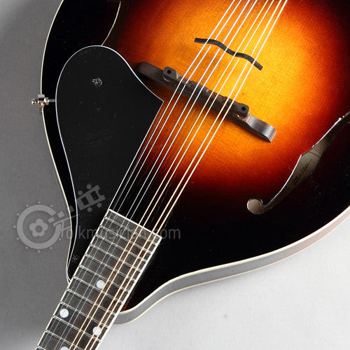 Kentucky KM-150 Mandolin with Pickup