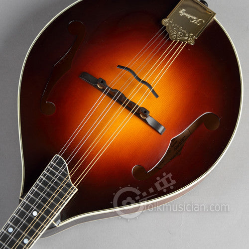 Kentucky Mandolin KM-550 CA Bridge