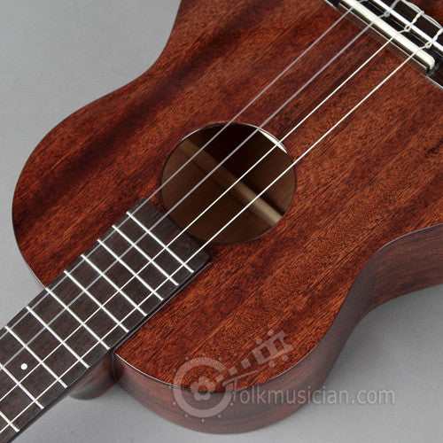 Baritone Ukulele - Folkmusician